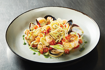 Linguine Pescatorewith Pura Tuscan Blendinfused Oils